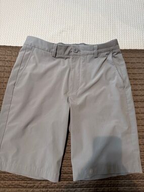 Vineyard Vines Light Gray Performance Shorts size 30